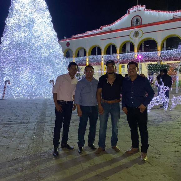 Meet your Posher, Aaron - Picture 1 of 1